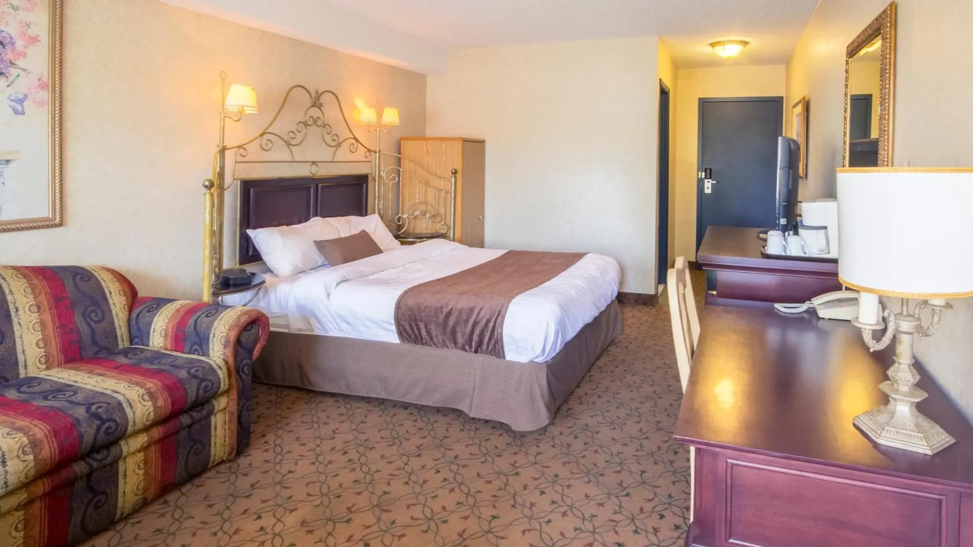 Auberge Quebec 2*, Quebec City