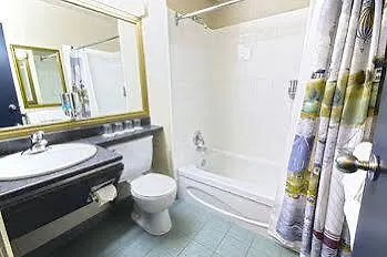 Auberge Quebec Hotel
