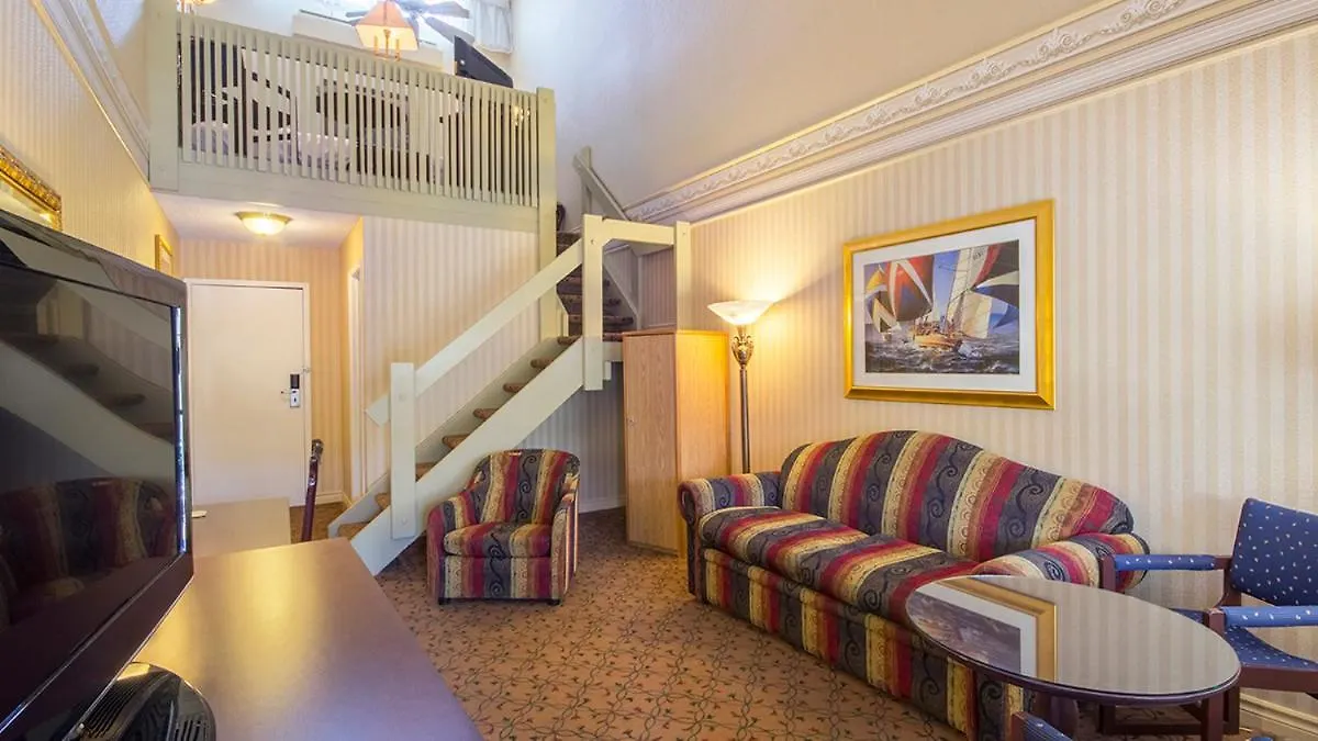Auberge Quebec 2*, Квебек Канада